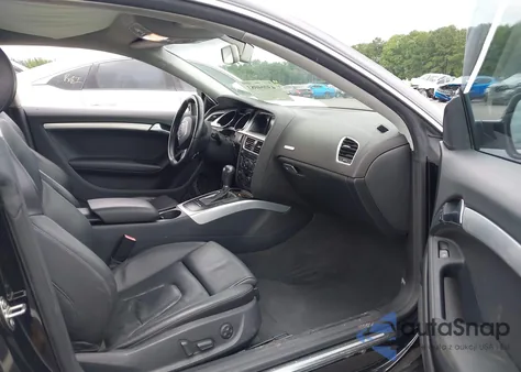 2010 Audi A5 2.0T Premium из США, поврежденный, VIN WAULFAFR1AA001920